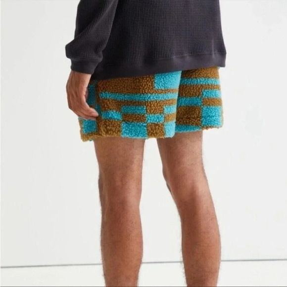 Urban Outfitters Sherpa Checkerboard Volley Shorts - turquoise/ khaki size M - Picture 2 of 12